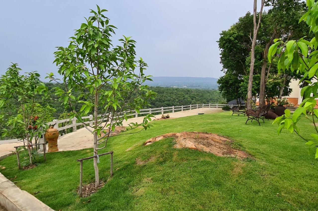 Channgarm Mountain View Resort จันทน์งาม เมาท์เท่นวิว รีสอร์ท Si Khio Exterior photo