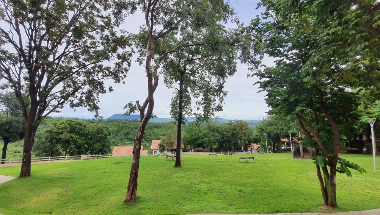 Channgarm Mountain View Resort จันทน์งาม เมาท์เท่นวิว รีสอร์ท Si Khio Exterior photo