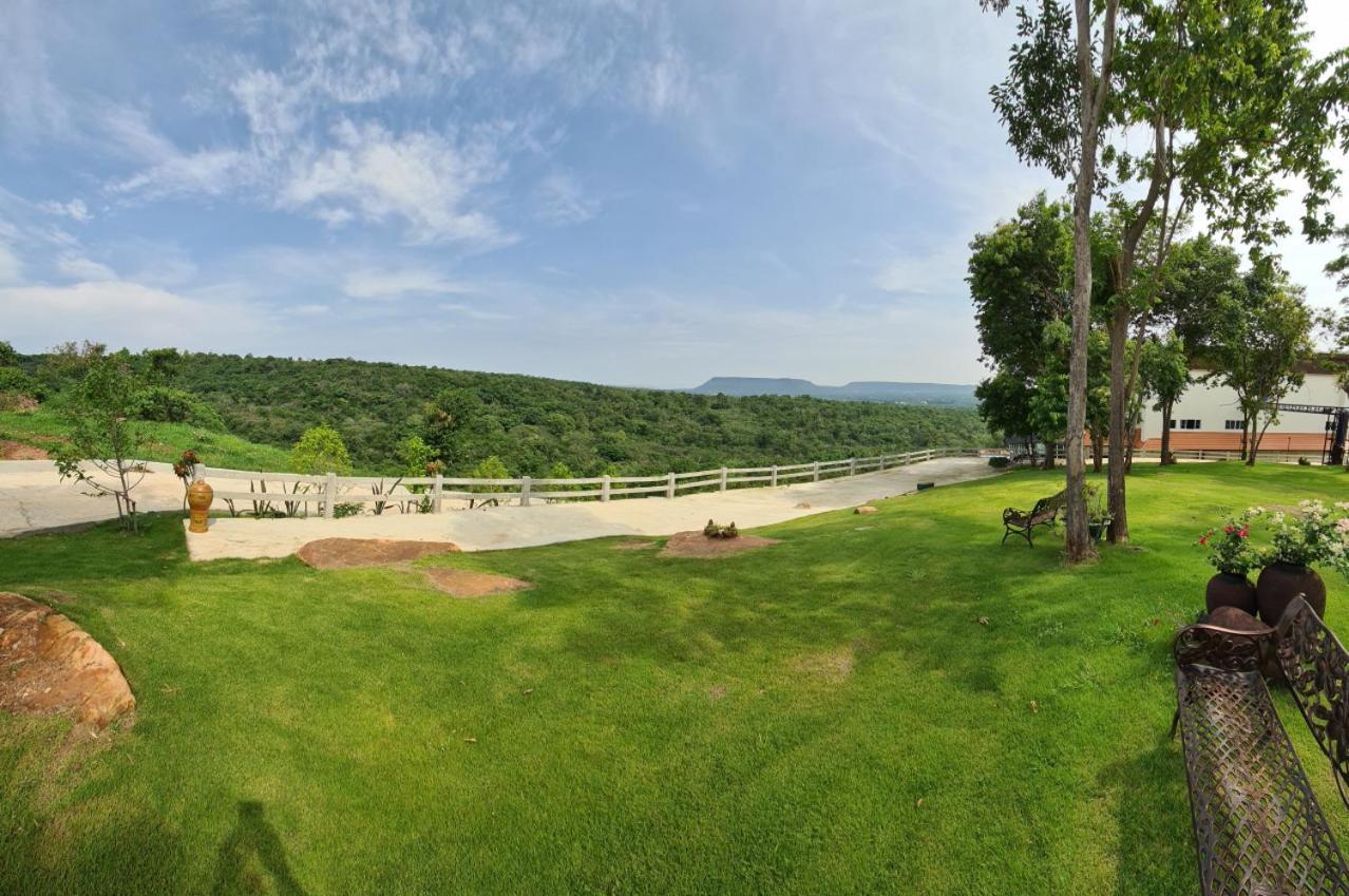Channgarm Mountain View Resort จันทน์งาม เมาท์เท่นวิว รีสอร์ท Si Khio Exterior photo